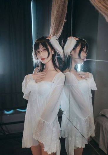 精品中文字幕免费专区_高清完整视频