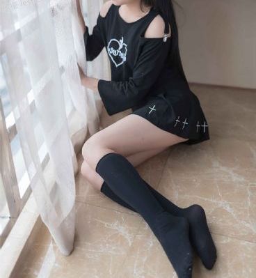 91脚交在线播放_超清手机在线观看
