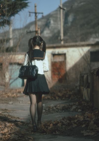 超清纯大学生白嫩啪啪_剧情片在线视频播放