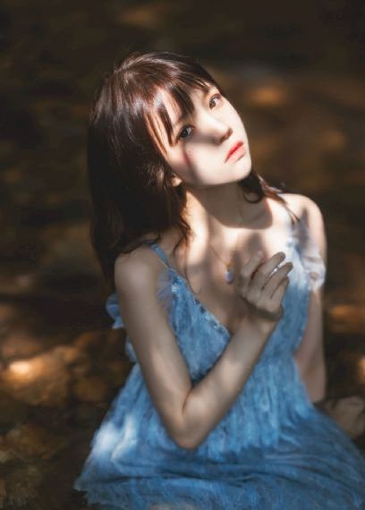 中文中出_2019国语AV首页