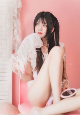 18禁美女裸体网站免费扒内衣_蓝光影视在线观看